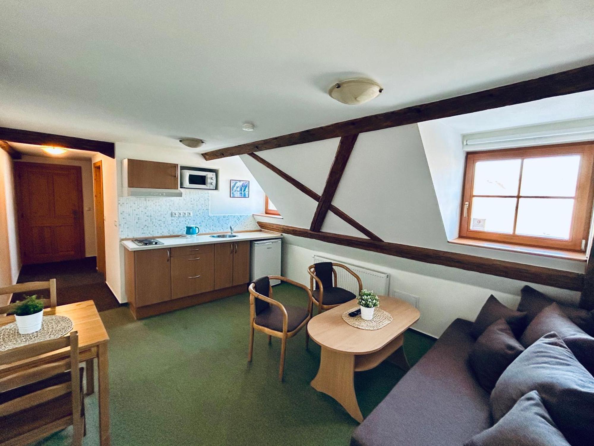 Dvur Stran & Wellness Hotell Karlovy Vary Eksteriør bilde
