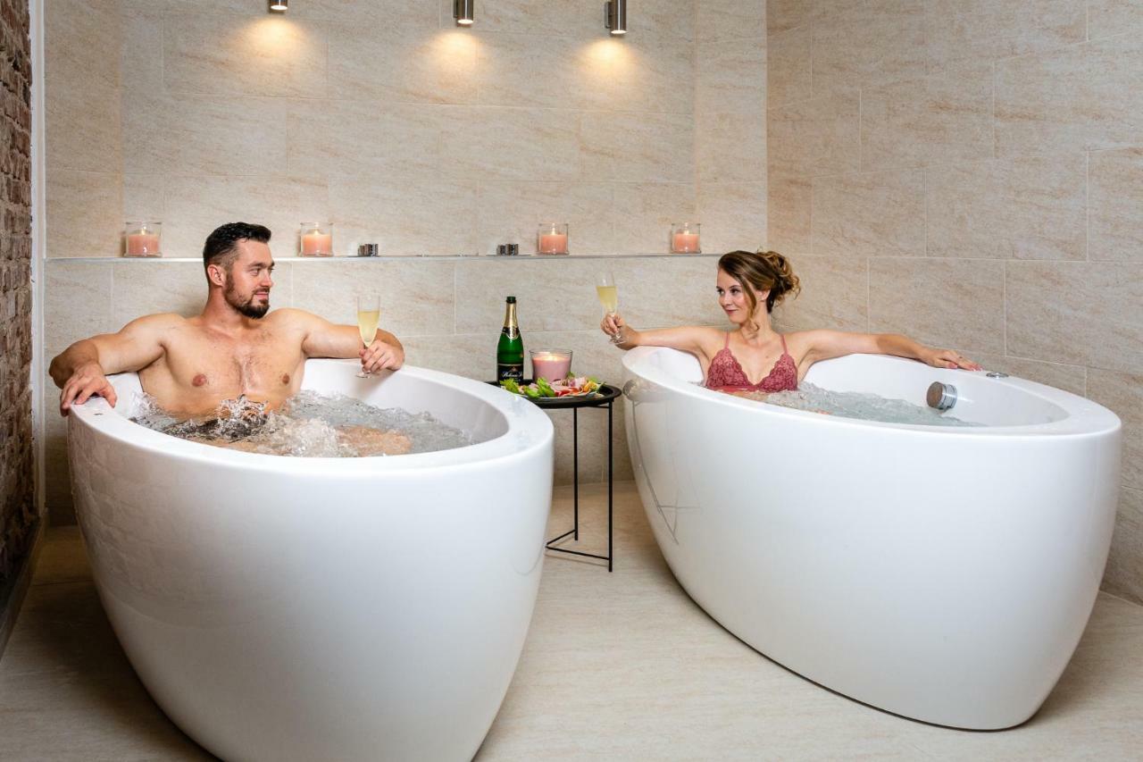 Dvur Stran & Wellness Hotell Karlovy Vary Eksteriør bilde